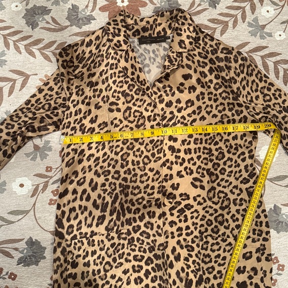 House of Harlow 1960 x REVOLVE Delaney Duster in Leopard - Picture 11 of 12